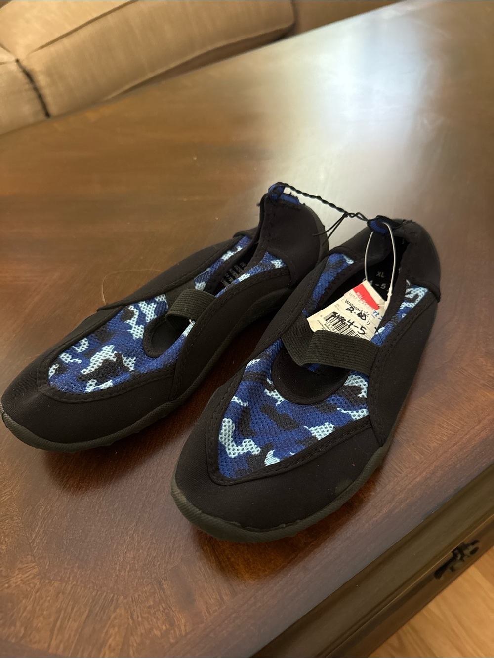 Kids Blue Camo Water Shoes - Black Trim size 4-5